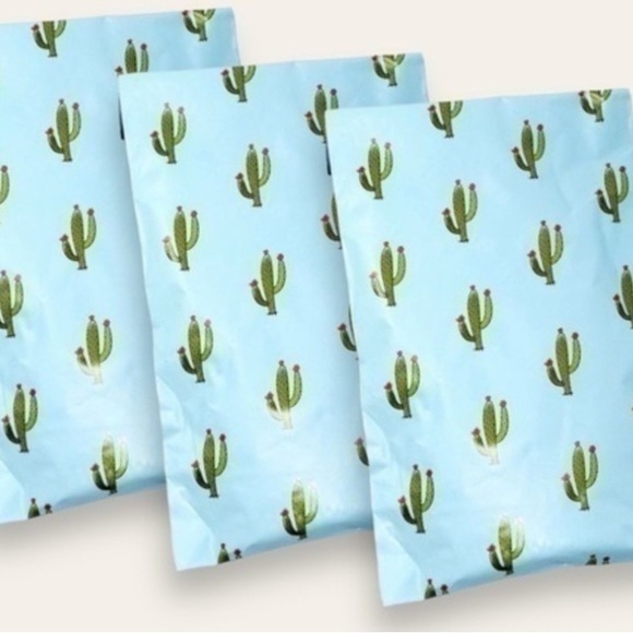 Other - Pack of 100 Mailers, Size 10x13, YEAR ROUND PERFECT! Boho Cactus!